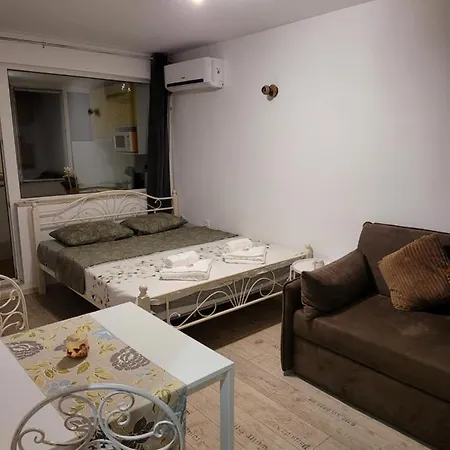 Διαμέρισμα Danaya's